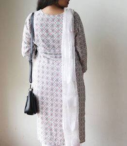 Ivory Print Long Kurti